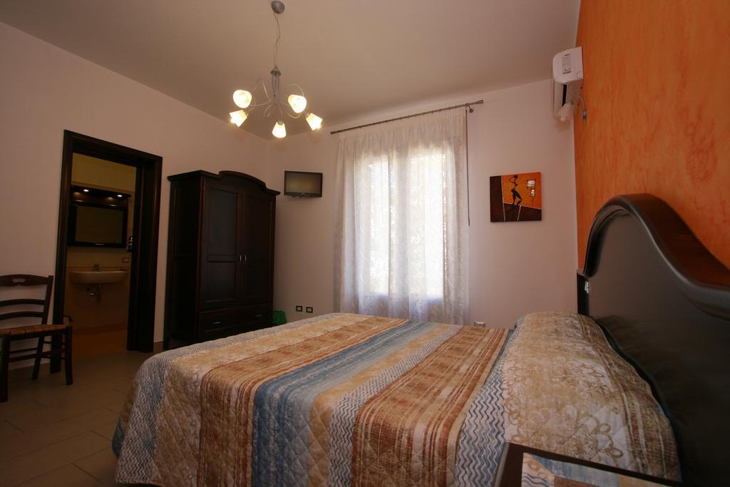 Baia Santa Margherita B&B Castelluzzo Habitación foto